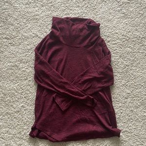 Burgundy cowl neck long sleeve sweater top